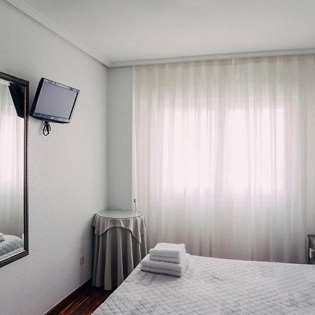 Pensión Amaia Vitoria-Gasteiz Bagian luar foto